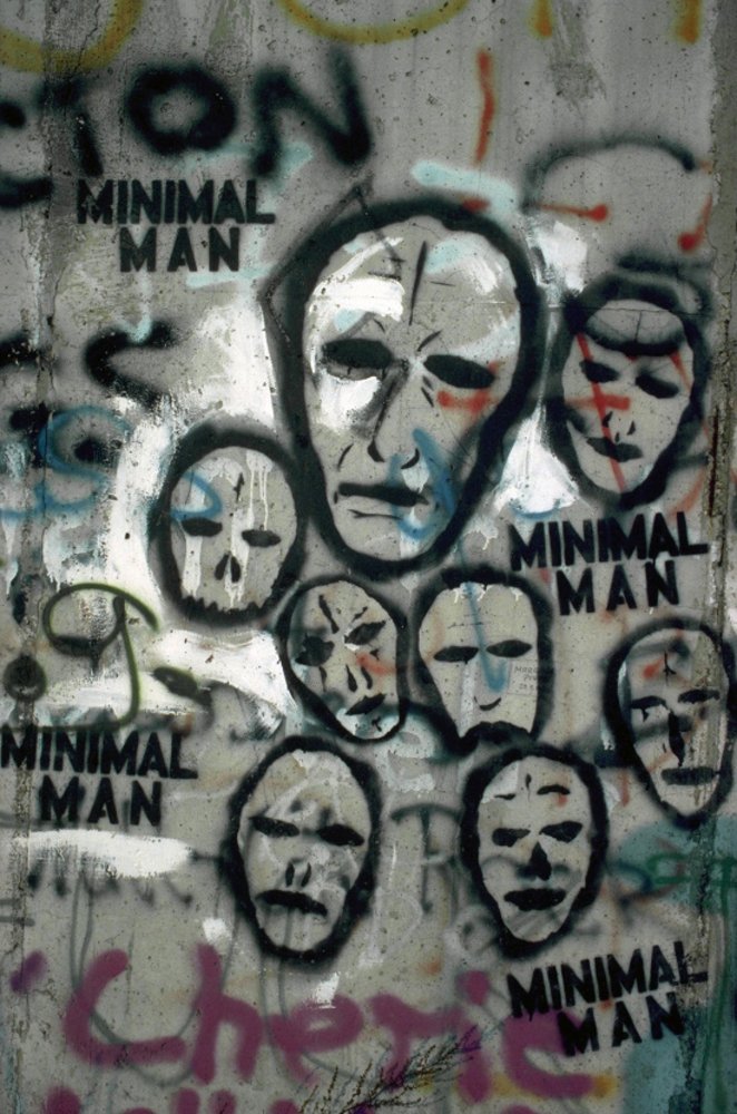 Graffito "MINIMAL MAN" Graffito "MINIMAL MAN"