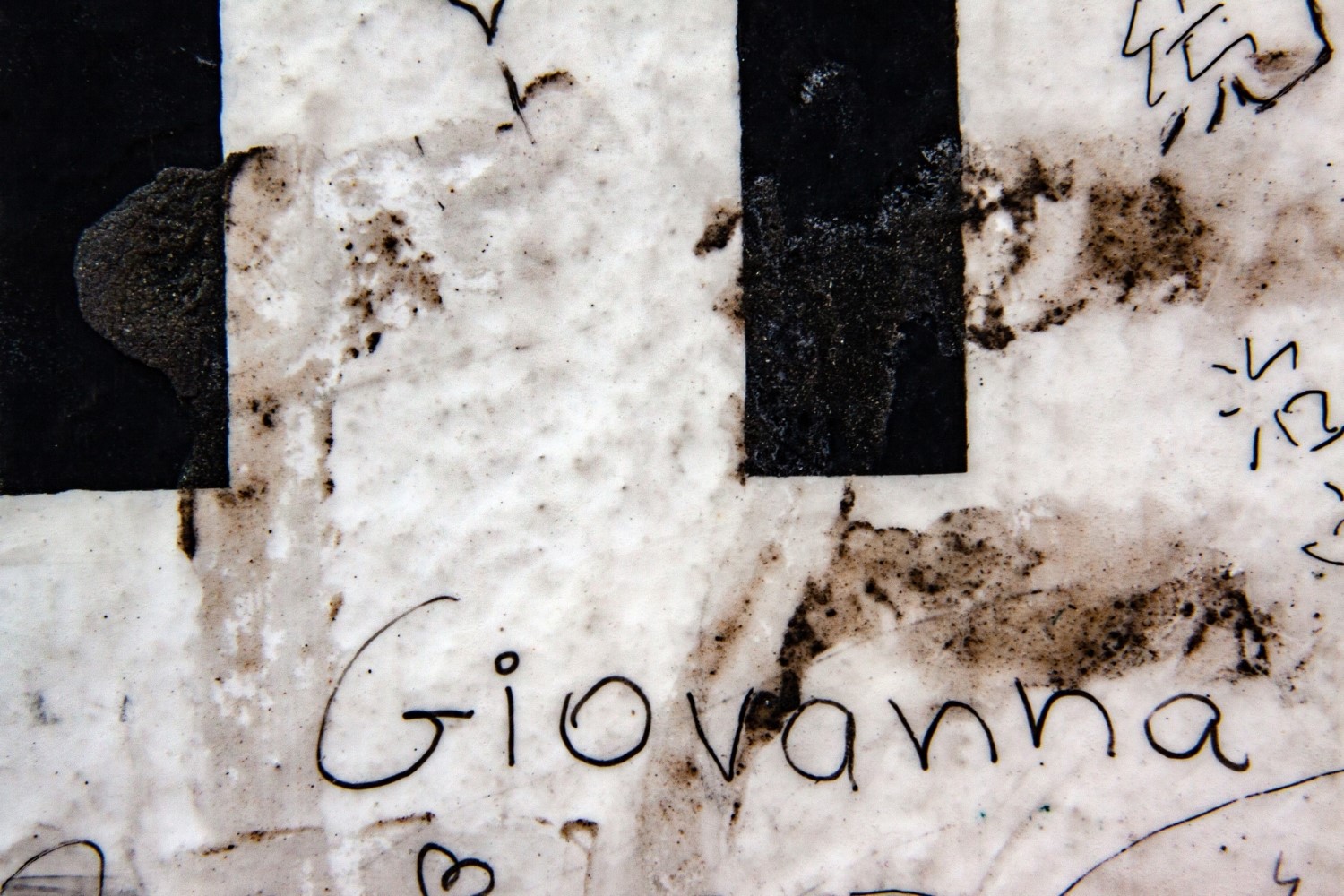 Graffito "Giovanna" auf "Detour to the Japanese Sector"